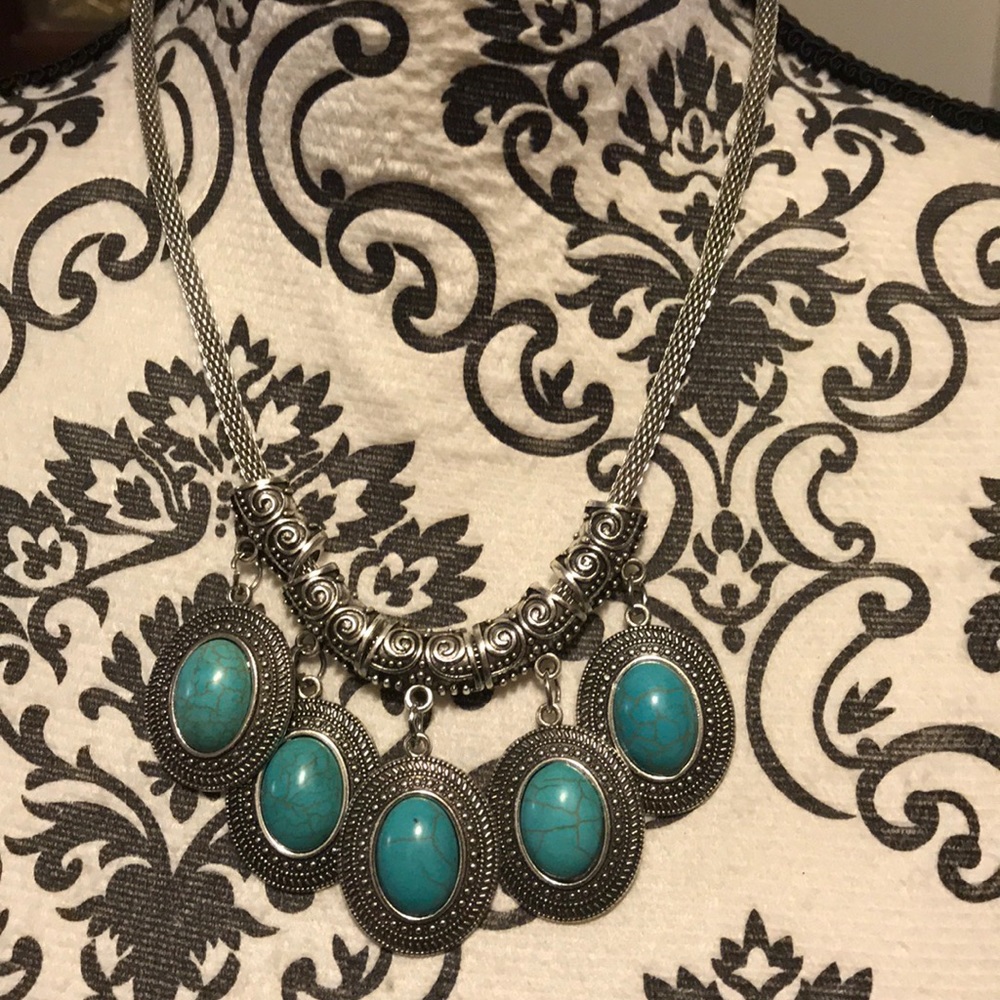 Beautiful turquoise necklace